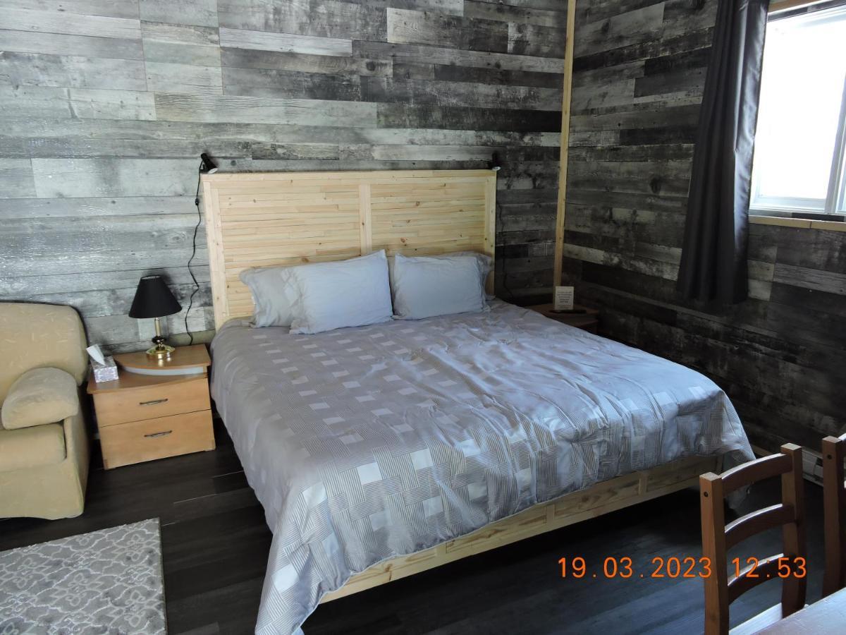 Gite Passion Et Tendresse B&B Shefford Exterior photo