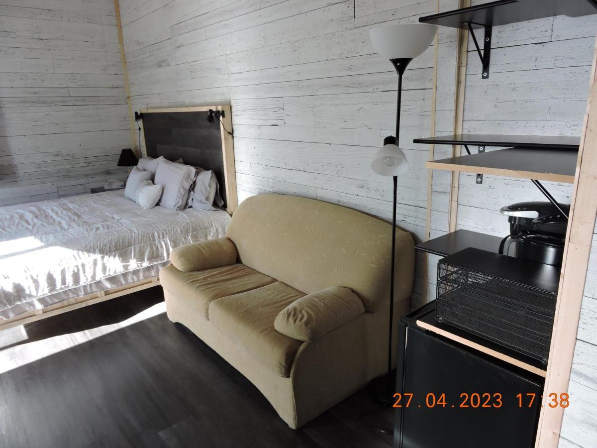 Gite Passion Et Tendresse B&B Shefford Exterior photo