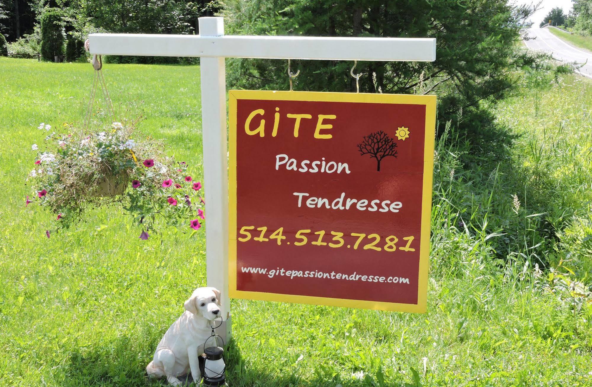 Gite Passion Et Tendresse B&B Shefford Exterior photo