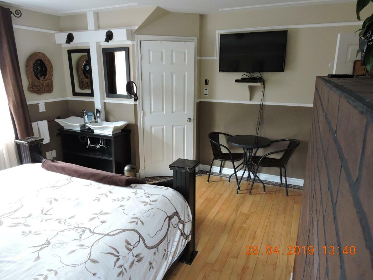 Gite Passion Et Tendresse B&B Shefford Exterior photo